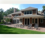 EAST HAMPTON 6 BED WITH POOL, TENNIS AND BASKETBALL